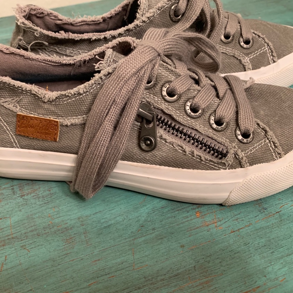 Blowfish Malibu shoes size 5.5 - Picture 2 of 8